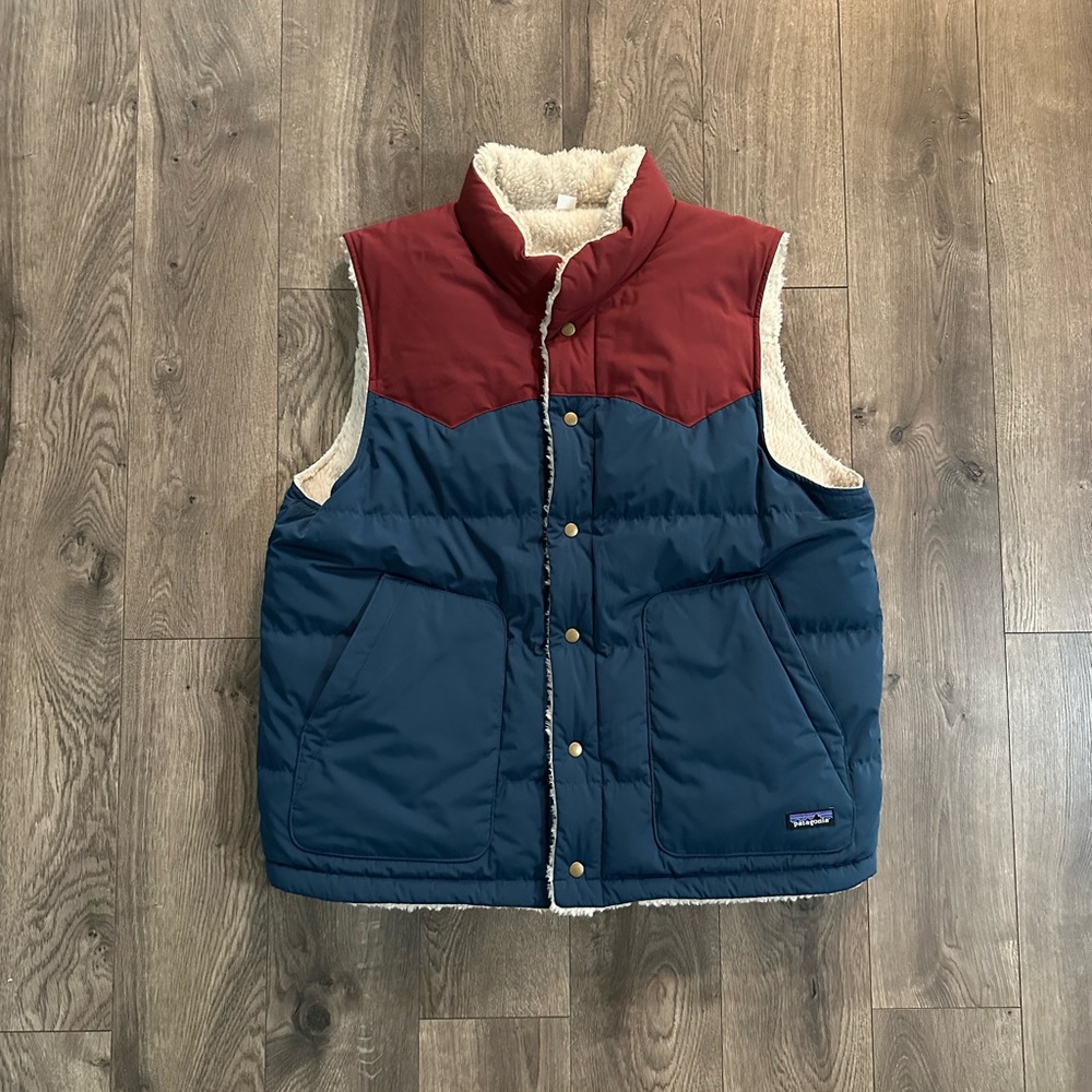 Patagonia reversable puffer Fleece Vest